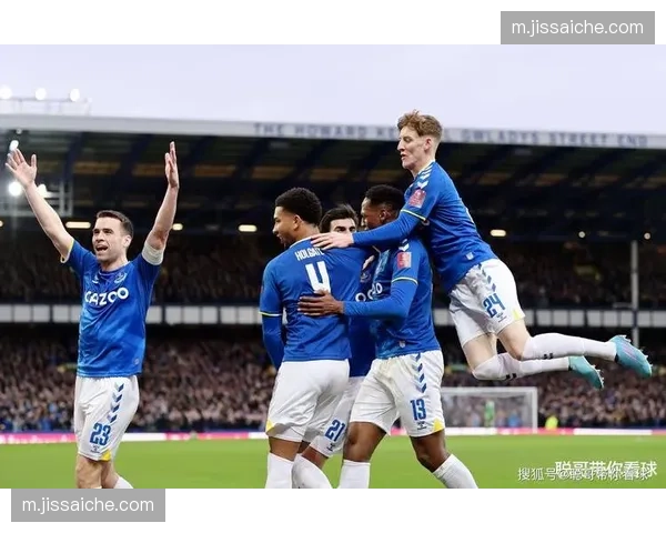 纽卡主场遭遇两连败 圣詹姆斯公园防线稳定性不足